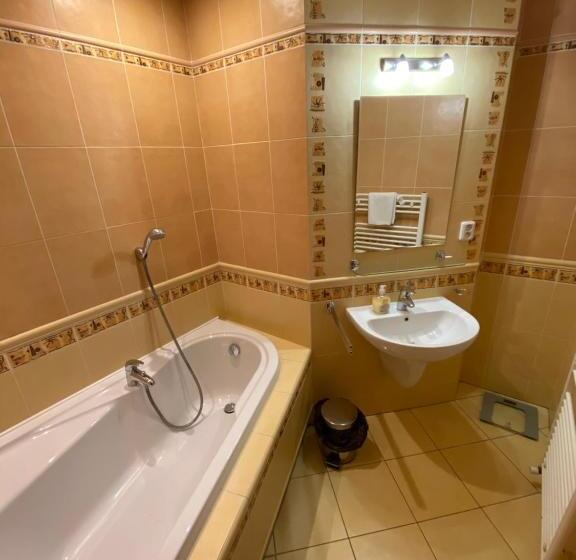 شقة غرفة نوم واحدة مزودة بشُرفة, Penzion Le Monde