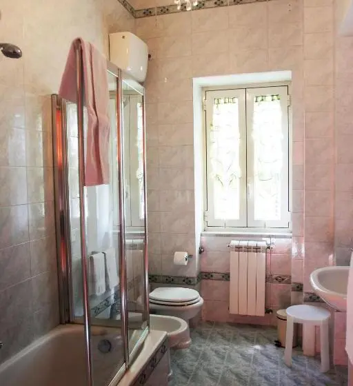 景色の見えるスタンダード４人部屋, Villa Quaranta