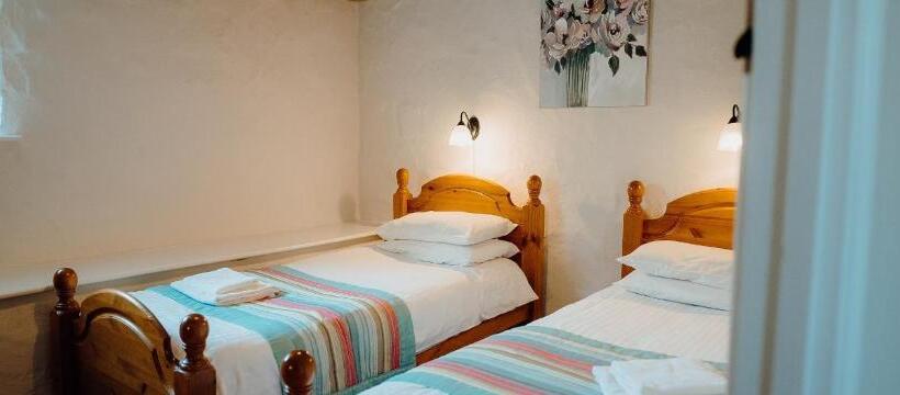 침실 2개 주택, Celtic Haven