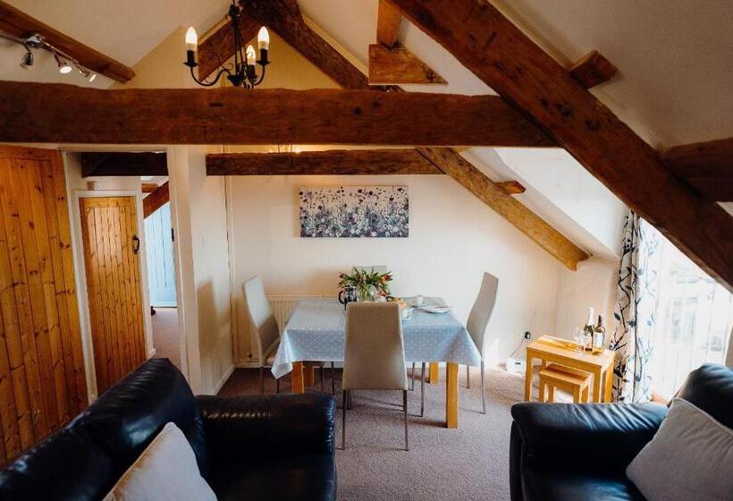 침실 2개 주택, Celtic Haven