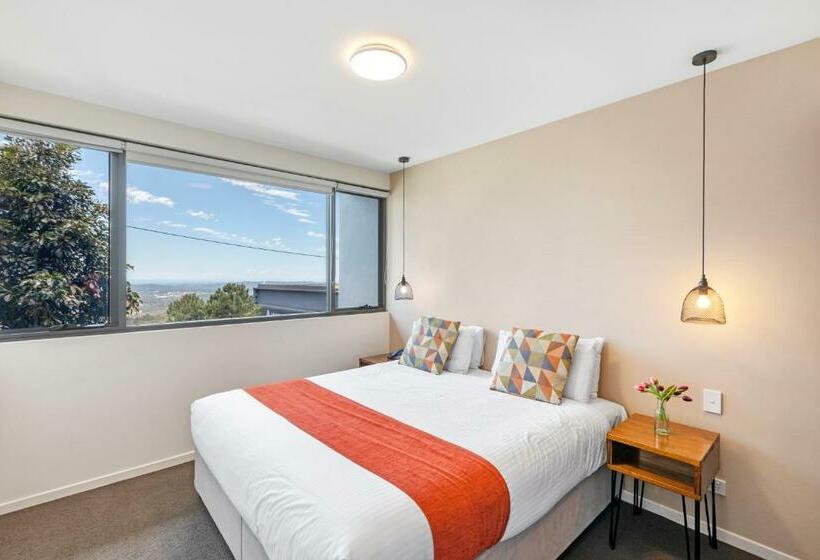 Апартаменты 2 Спальни, Altitude On Montville