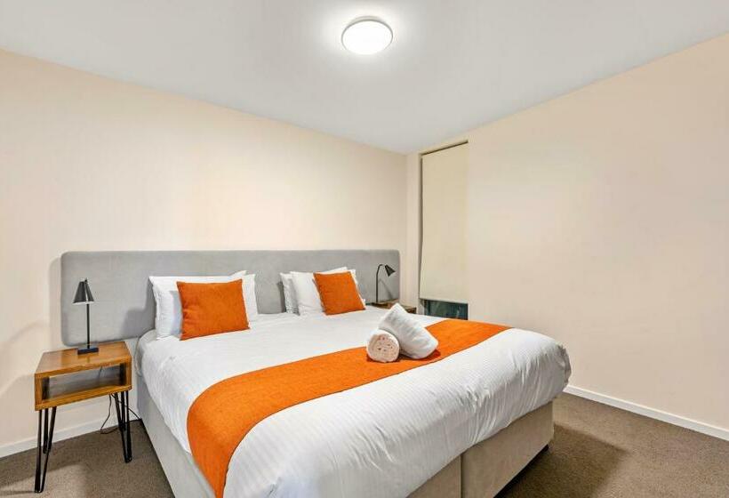 Апартаменты 2 Спальни, Altitude On Montville