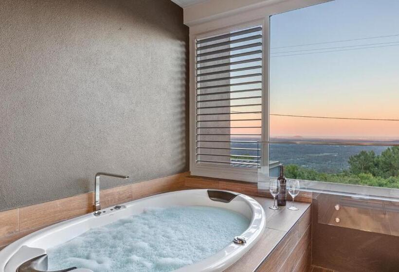 Студия Superior, Altitude On Montville