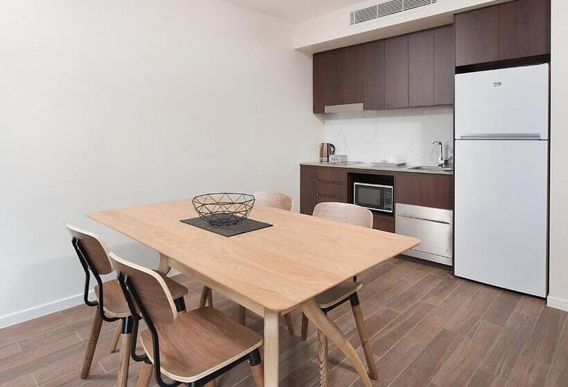 Апартаменты 2 Спальни, Altitude On Montville