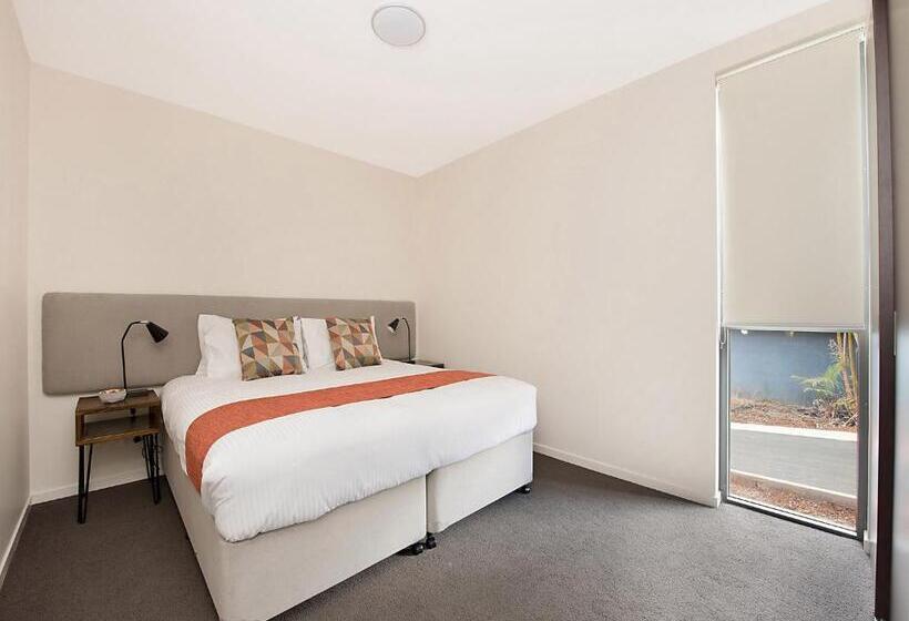 Апартаменты 2 Спальни, Altitude On Montville