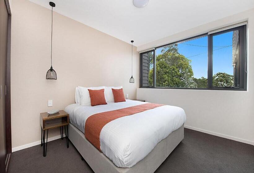 Апартаменты 2 Спальни, Altitude On Montville