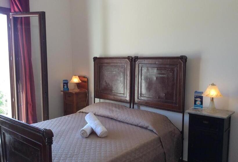 带阳台标准四人间, B&b Siciliantica