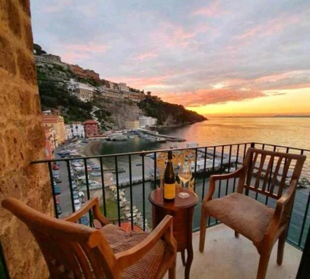 غرفة قياسية مطلّة علي البحر, Casa A Mare