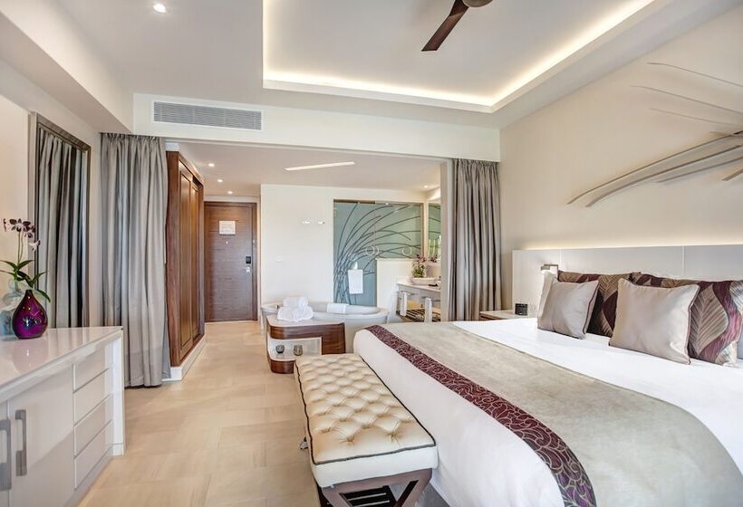 سوییت جونیور لوکس با چشم‌انداز دریا, Hideaway At Royalton Negril, An Autograph Collection Allinclusive Resort  Adults Only
