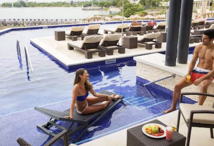 سوییت جونیور لوکس, Hideaway At Royalton Negril, An Autograph Collection Allinclusive Resort  Adults Only