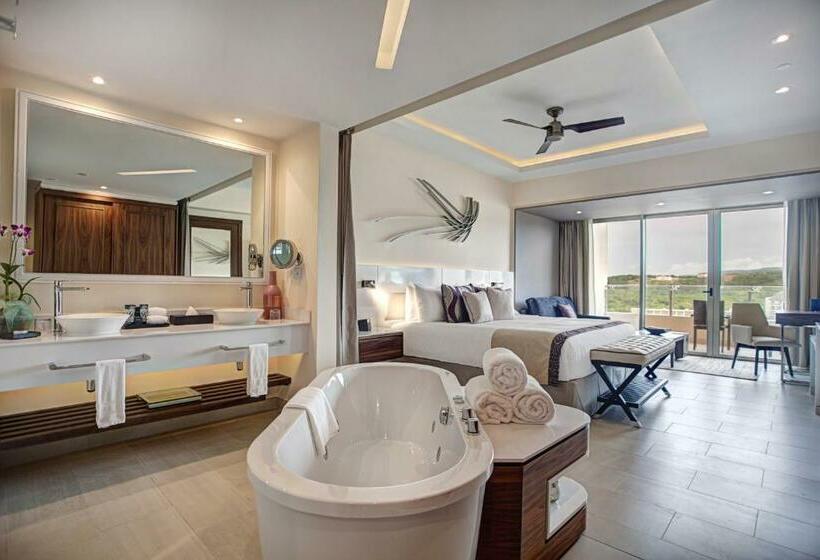 سوییت جونیور لوکس با چشمانداز دریا, Hideaway At Royalton Negril, An Autograph Collection Allinclusive Resort Adults Only