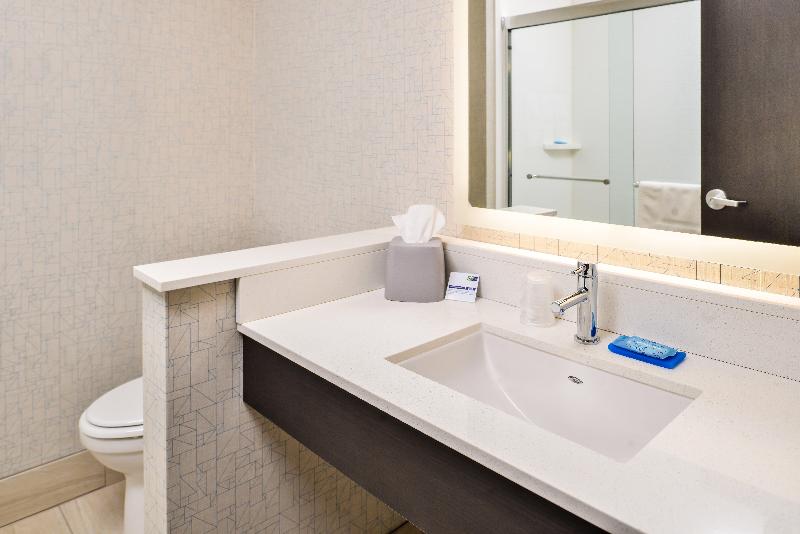 스위트, Holiday Inn Express & Suites   Kansas City   Lee S Summit, An Ihg