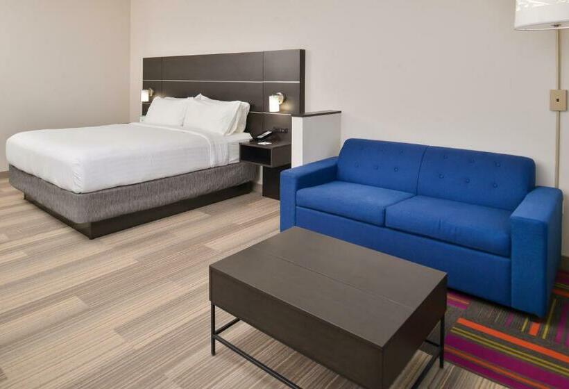 מיטת קינג בסוויטה, Holiday Inn Express & Suites   Kansas City   Lee S Summit, An Ihg