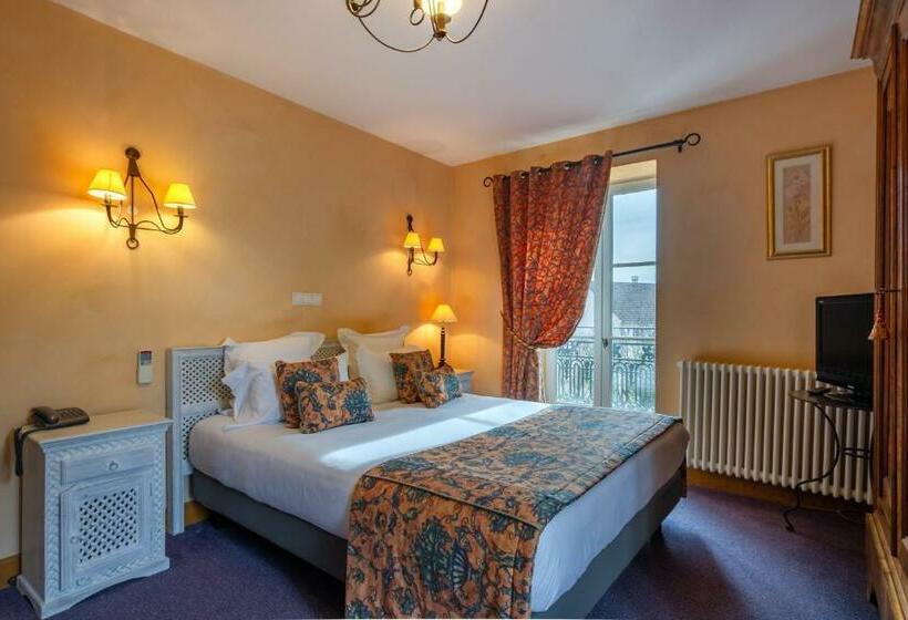 غرفة عائلية, Le Clos