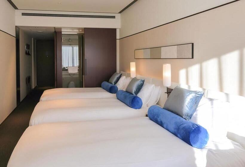 Номер Стандарт Трехместный, Solaria Nishitetsu Hotel Kyoto Premier