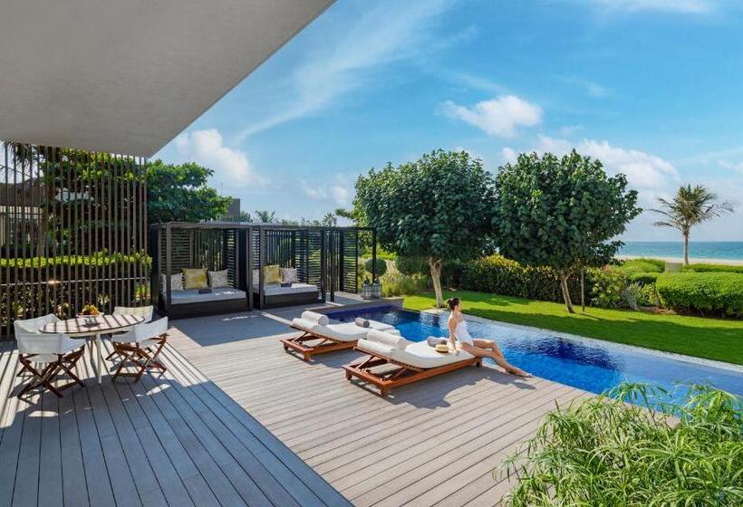 2 베드룸 프리미엄 빌라, The Oberoi Beach Resort, Al Zorah