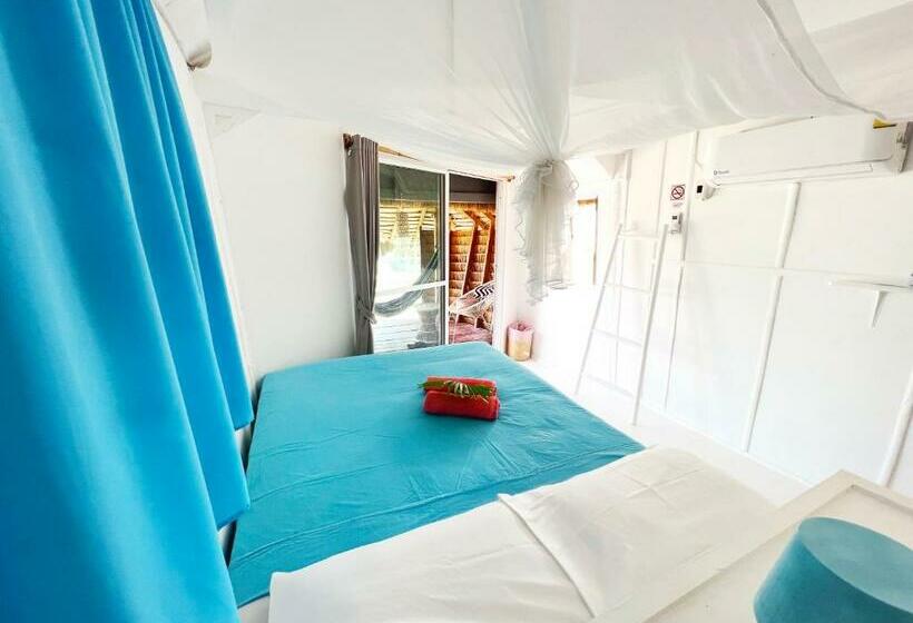 オーシャンビューのスタンダードバンガロー, Sea Love Beach Bar & Bungalows