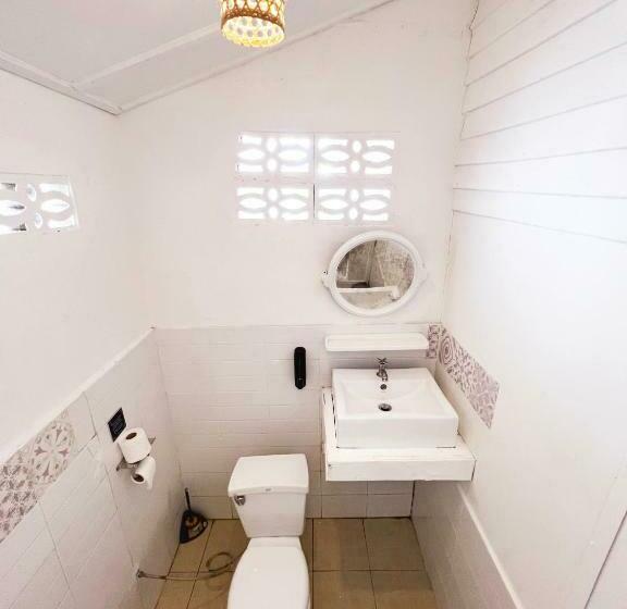 オーシャンビューのスタンダードバンガロー, Sea Love Beach Bar & Bungalows