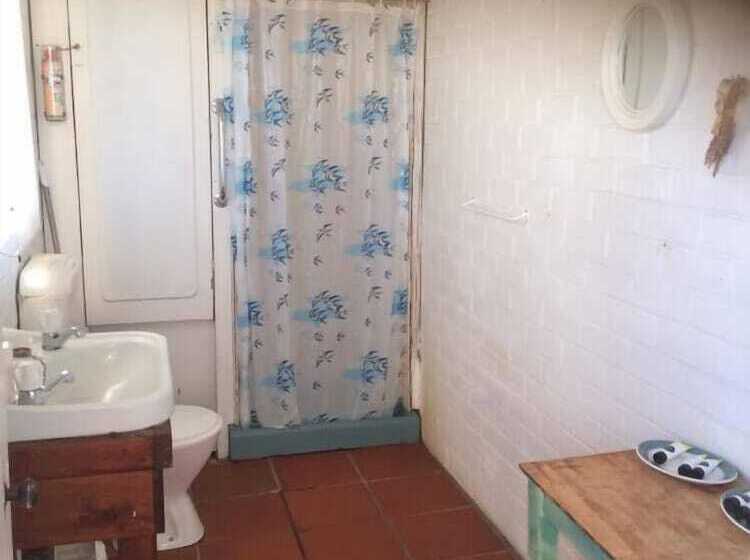 בונגלו משפחתי, Abington Farm