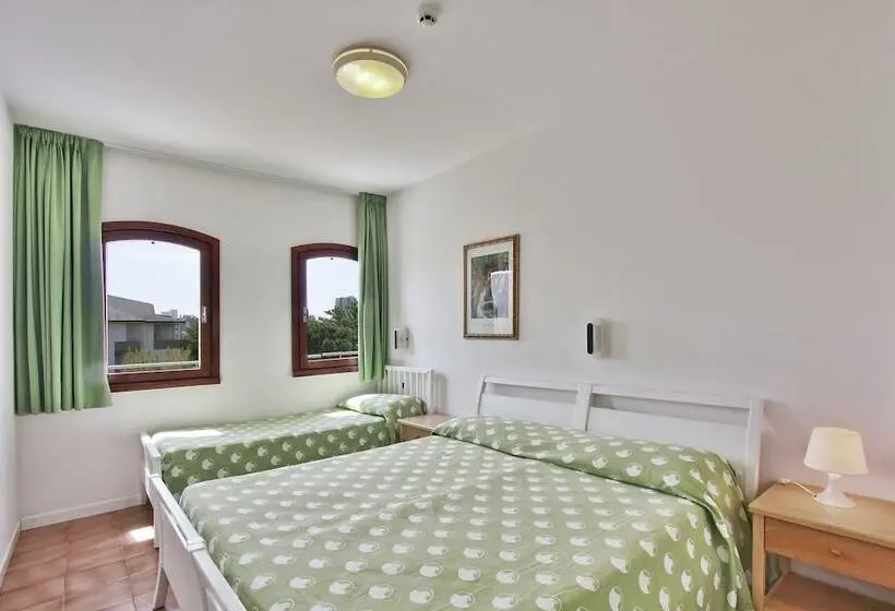 Huoneisto 2 Makuuhuonetta, Aparthotel Ponza