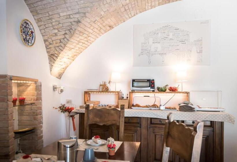 غرفة قياسية, B&b Cantico Delle Creature