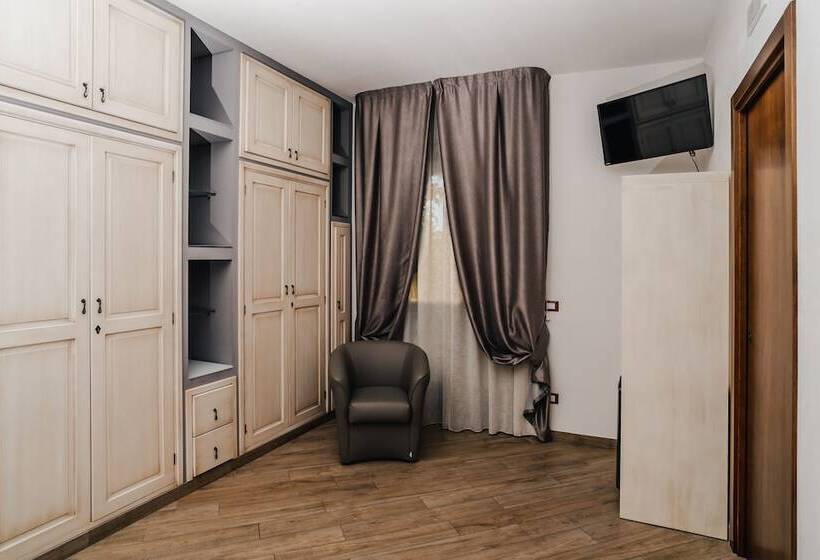 Номер Deluxe, Holiday Gli Archi