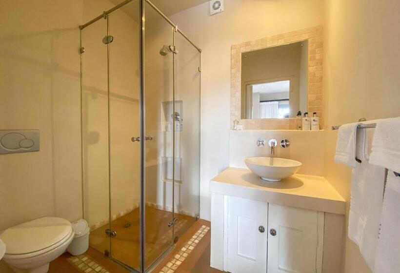 غرفة قياسية, Dover On Sea