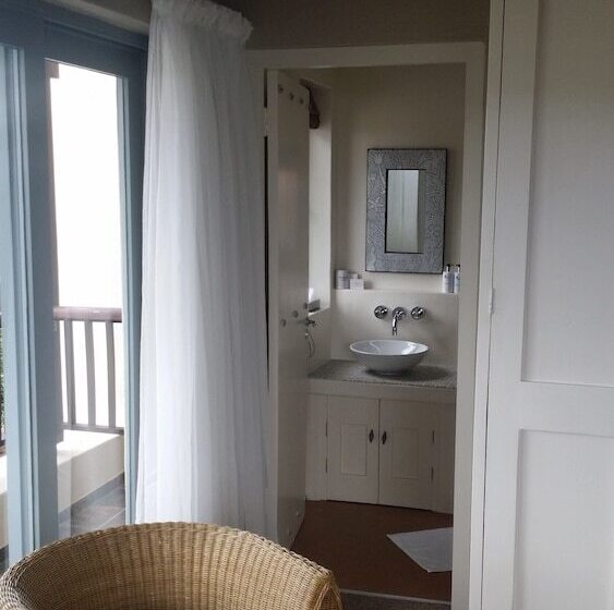 غرفة قياسية, Dover On Sea