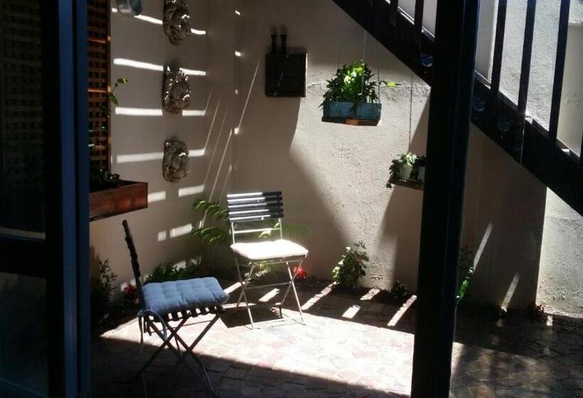 غرفة قياسية, Dover On Sea