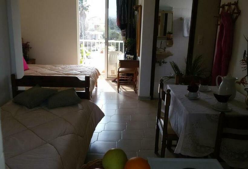 スタンダードスタジオ, Eftihia Apartments