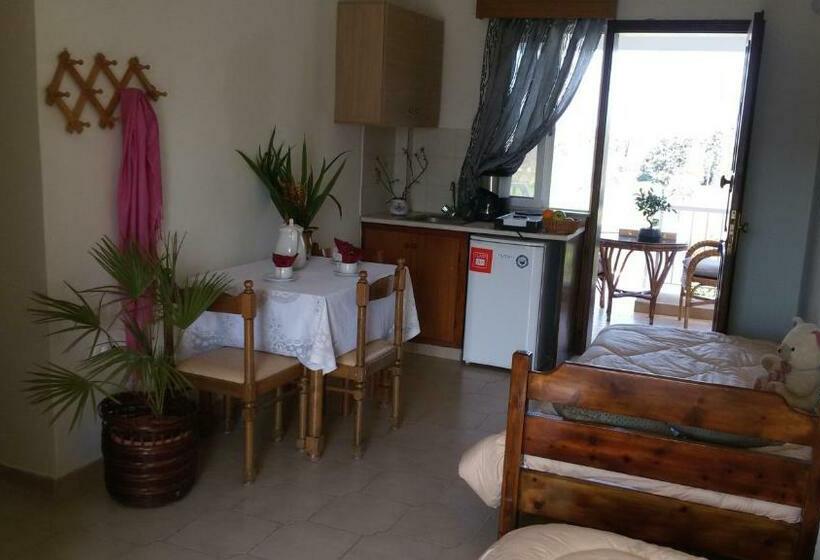 スタンダードスタジオ, Eftihia Apartments