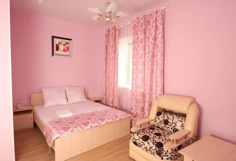 סוויטת ג'וניור, Anturage