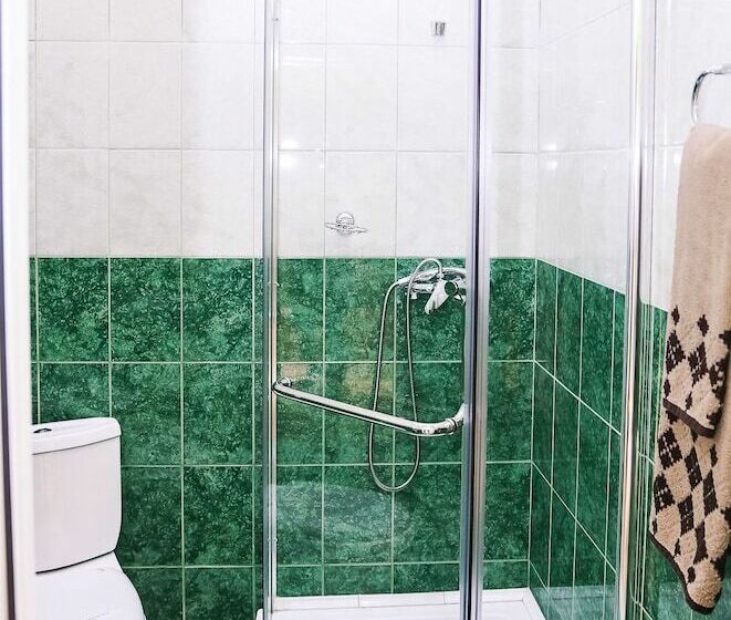 חדר סטנדרט, Anturage