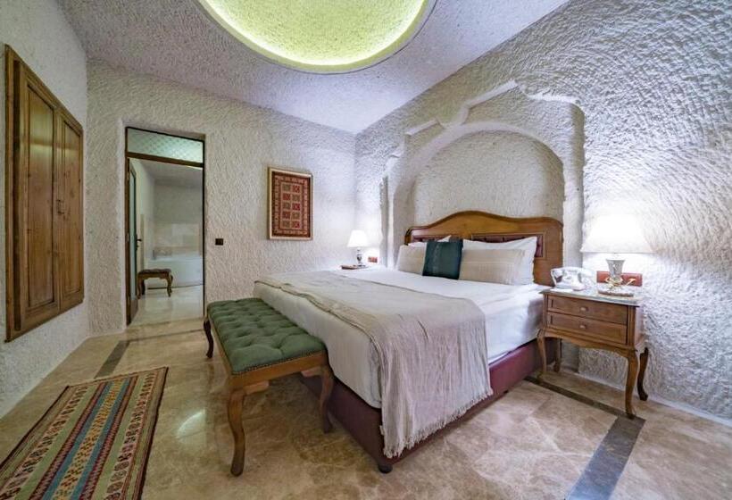 جناح جونيور, Artemis Cave Suites & Spa Adults Only