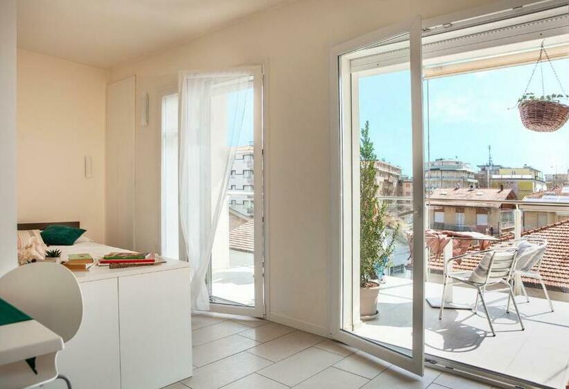 استودیو استاندارد با بالکن, Residence Sunrise Cesenatico