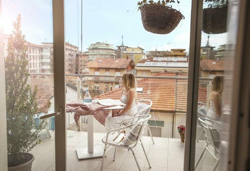 استودیو استاندارد با بالکن, Residence Sunrise Cesenatico