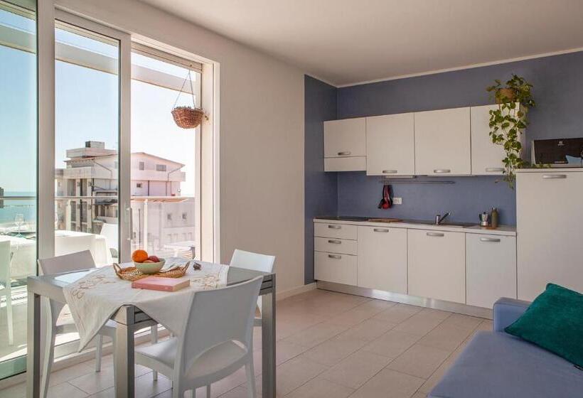 ペントハウス２ベッドルームアパート, Residence Sunrise Cesenatico
