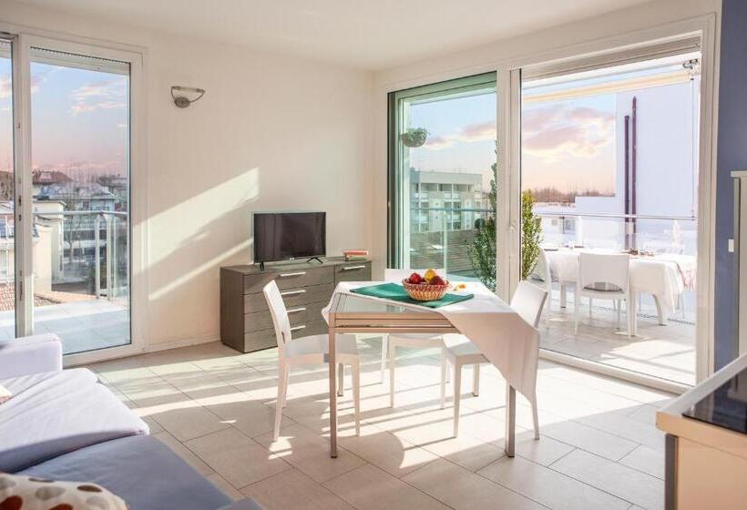 １ベッドルームペントハウスアパート, Residence Sunrise Cesenatico