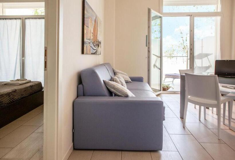 آپارتمان 1 خوابه با بالکن, Residence Sunrise Cesenatico