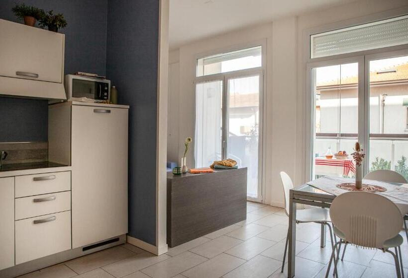 آپارتمان 1 خوابه با بالکن, Residence Sunrise Cesenatico