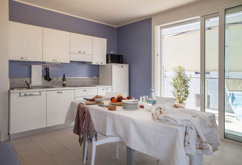 ペントハウス２ベッドルームアパート, Residence Sunrise Cesenatico