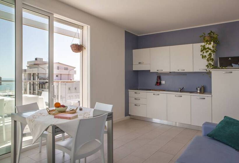ペントハウス２ベッドルームアパート, Residence Sunrise Cesenatico
