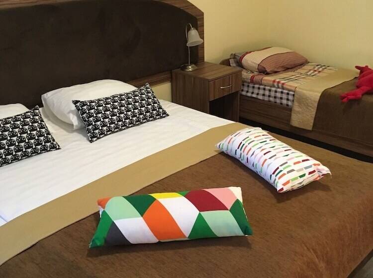 חדר משפחתי, Voyage