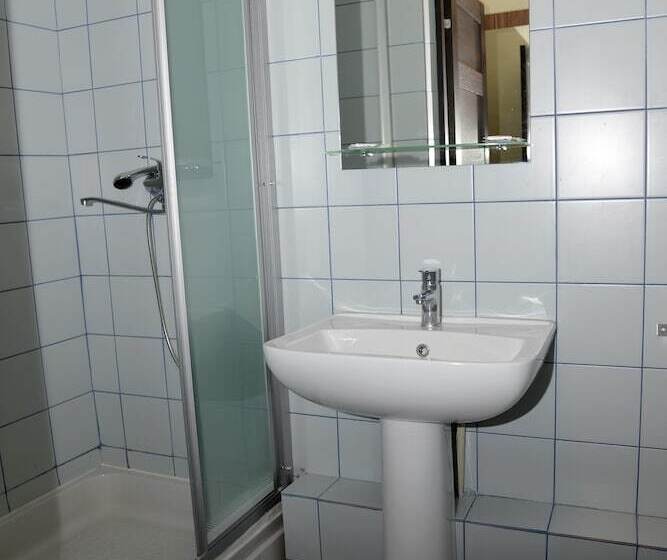 חדר משפחתי, Voyage