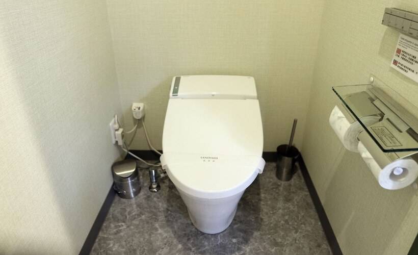 اتاق لوکس, Wellies