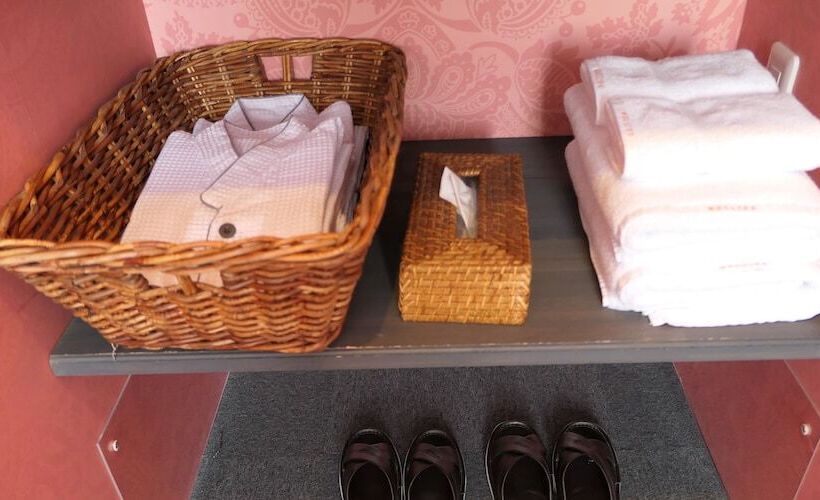 اتاق استاندارد با چشمانداز کوهستان, Wellies