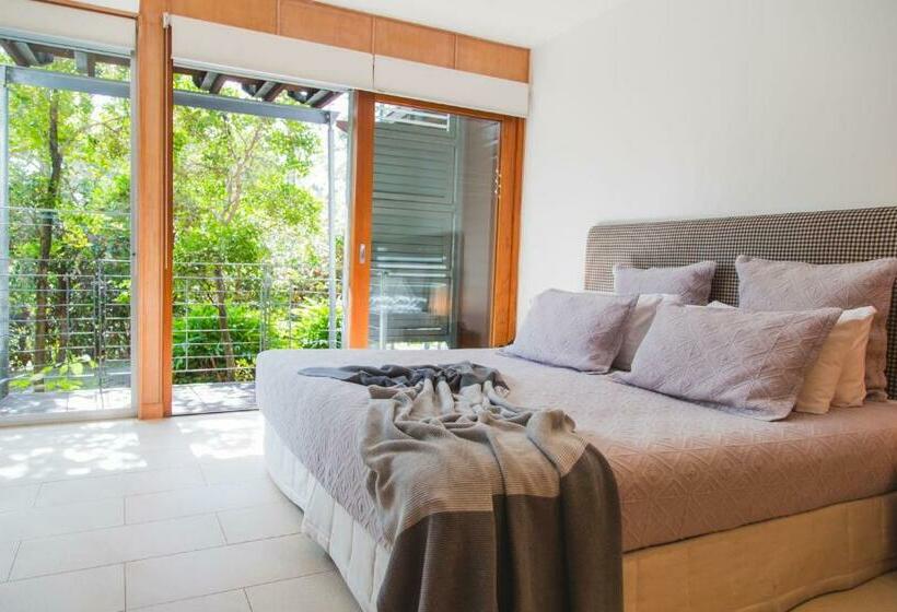 Апартаменты 3 Спальни, Noosa Residences