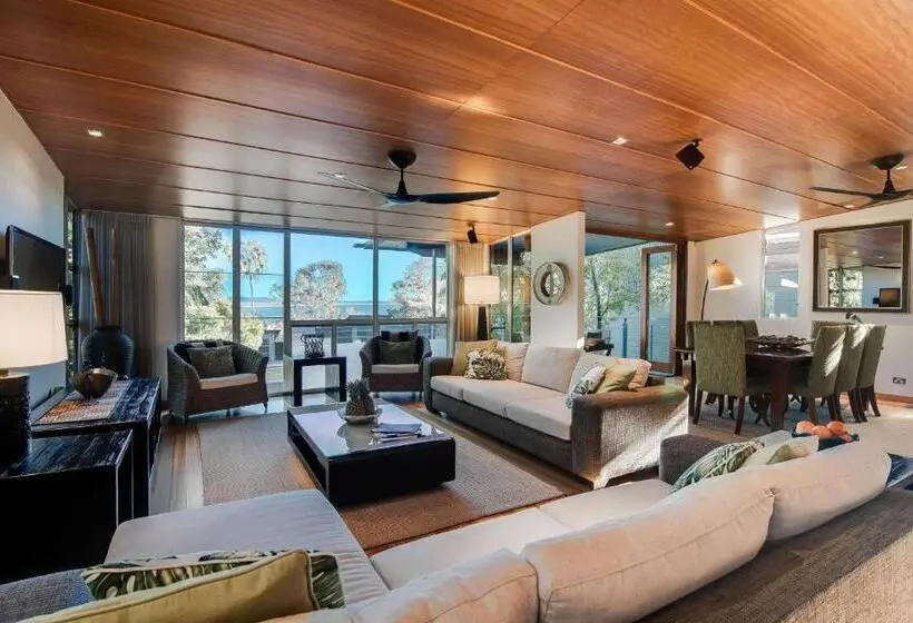 ویلای 1 خوابه با چشم‌انداز دریا, Noosa Residences