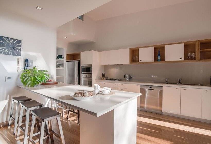 Вилла Deluxe 2 Спальни, Noosa Residences