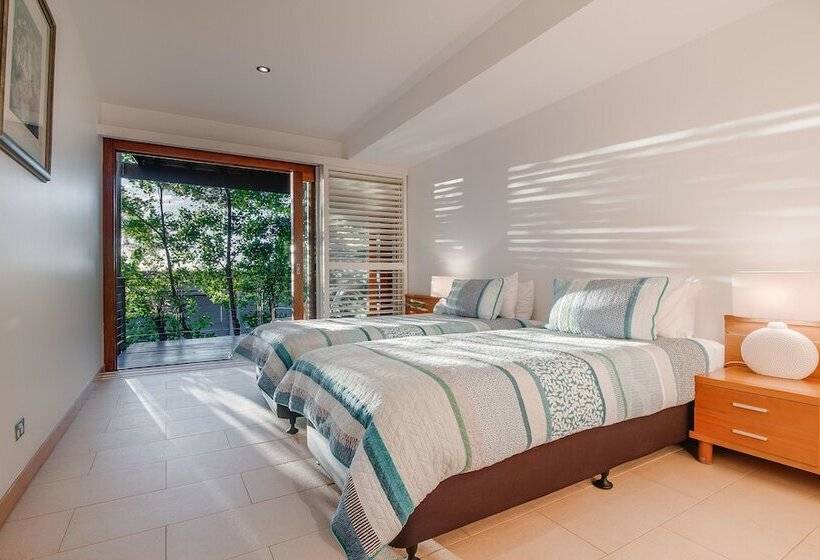 Апартаменты 3 Спальни, Noosa Residences